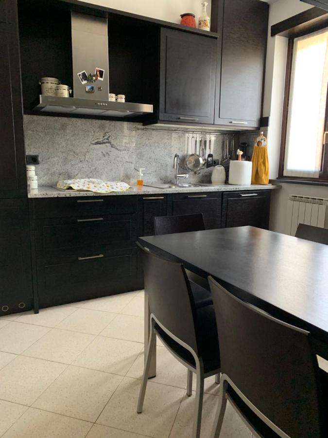 Near Como, Charming Apartment With Fireplace Grandate Extérieur photo
