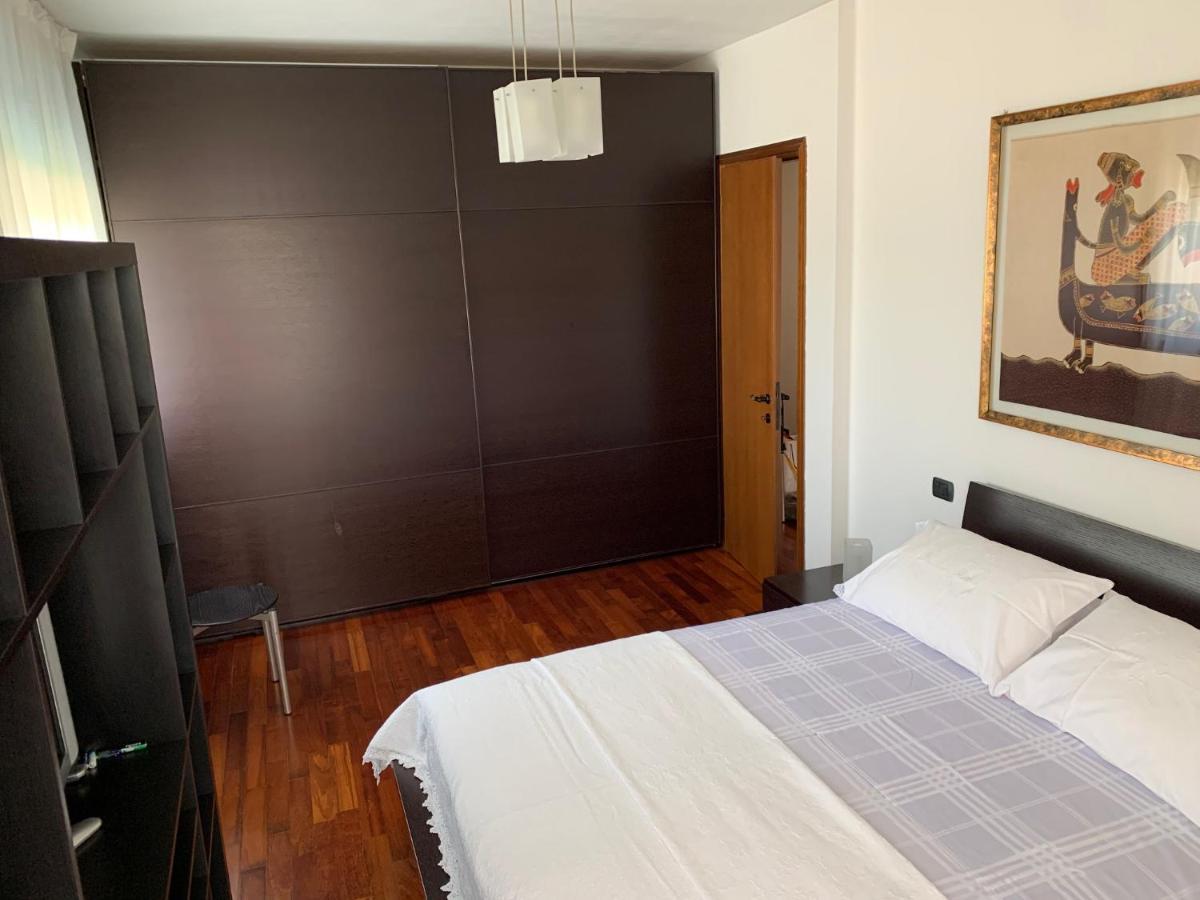 Near Como, Charming Apartment With Fireplace Grandate Extérieur photo