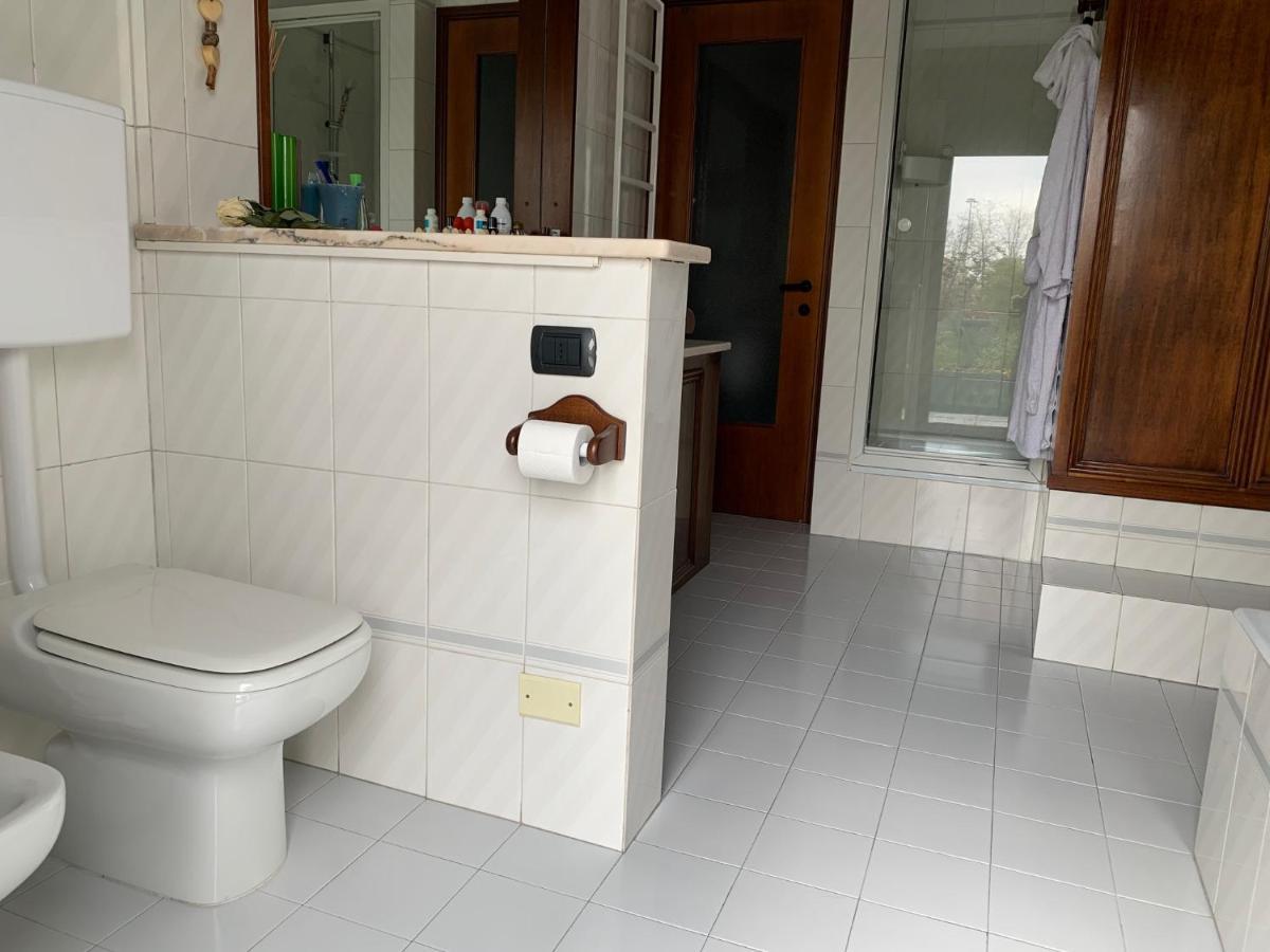 Near Como, Charming Apartment With Fireplace Grandate Extérieur photo