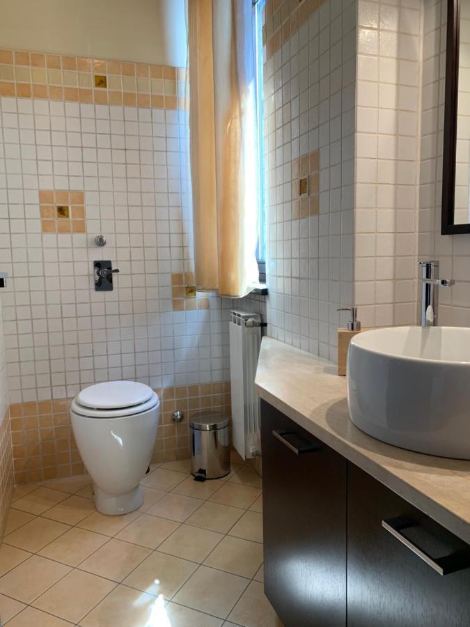 Near Como, Charming Apartment With Fireplace Grandate Extérieur photo